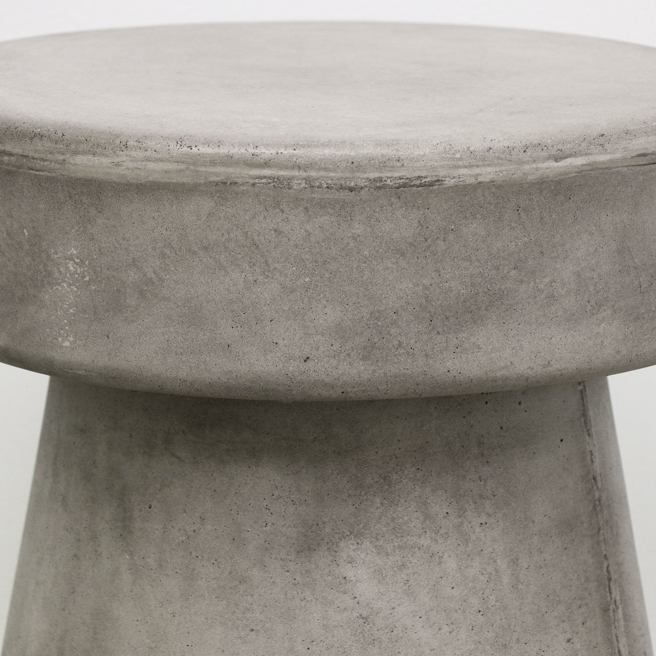 Mushroom Outdoor Concrete Side Table - Grey