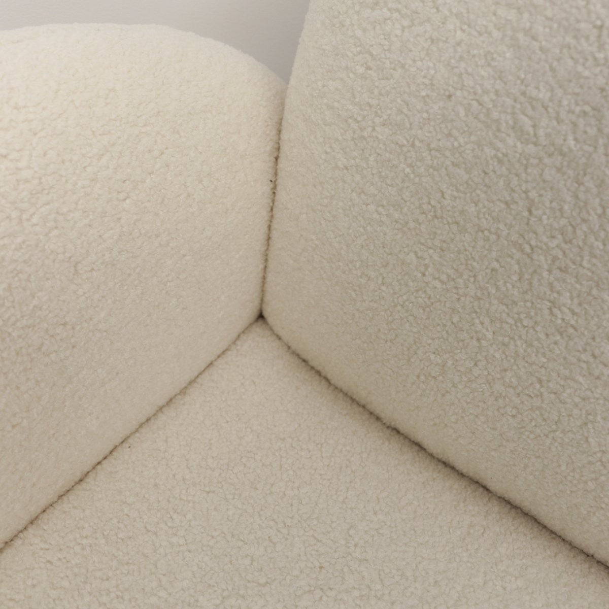 Snugg Swivel Armchair - Cream