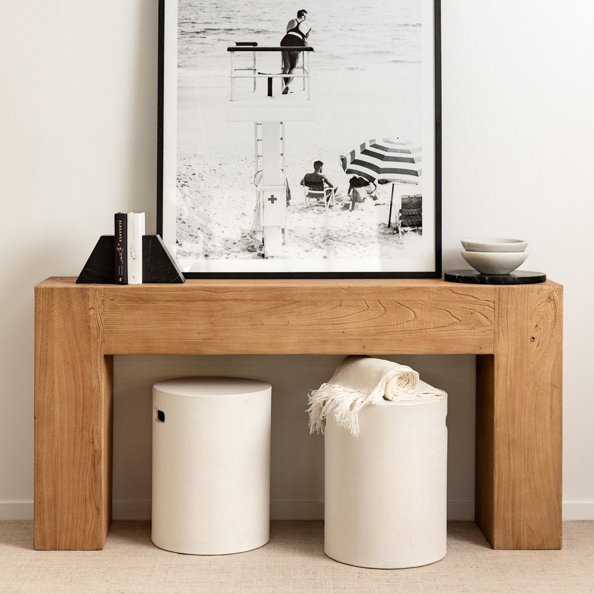 Round Concrete Side Table - White