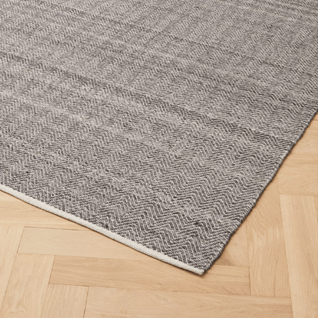 Matterhorn Rug - Tar - 200cm x 300cm